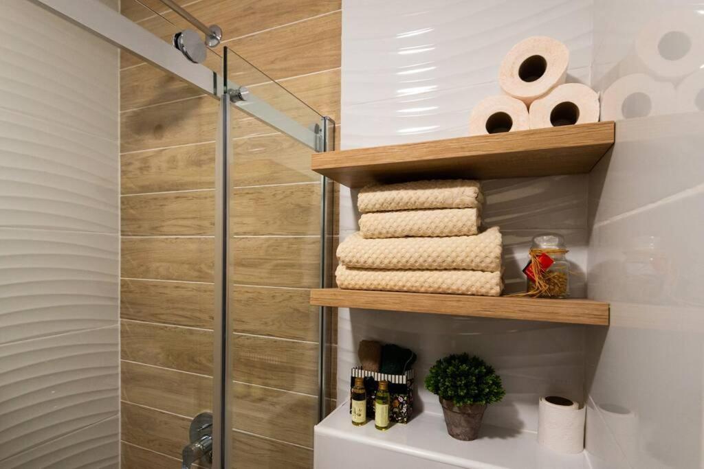 Modern, Bright And Cozy Apartment Подгорица Экстерьер фото